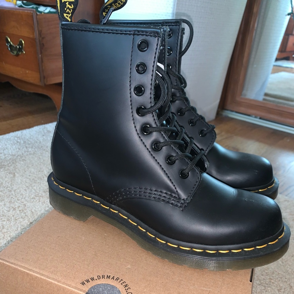Dr. Martens smooth black boots. Size 8.